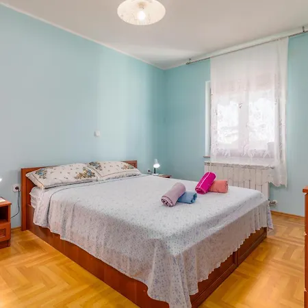 Apartamento 1 Bedroom Amazing In