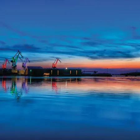 1 Bedroom Amazing In Apartment