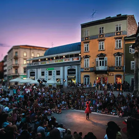 Apartman 1 Bedroom Amazing In *