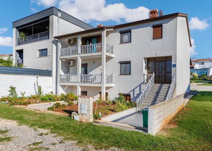 1 Bedroom Amazing In *